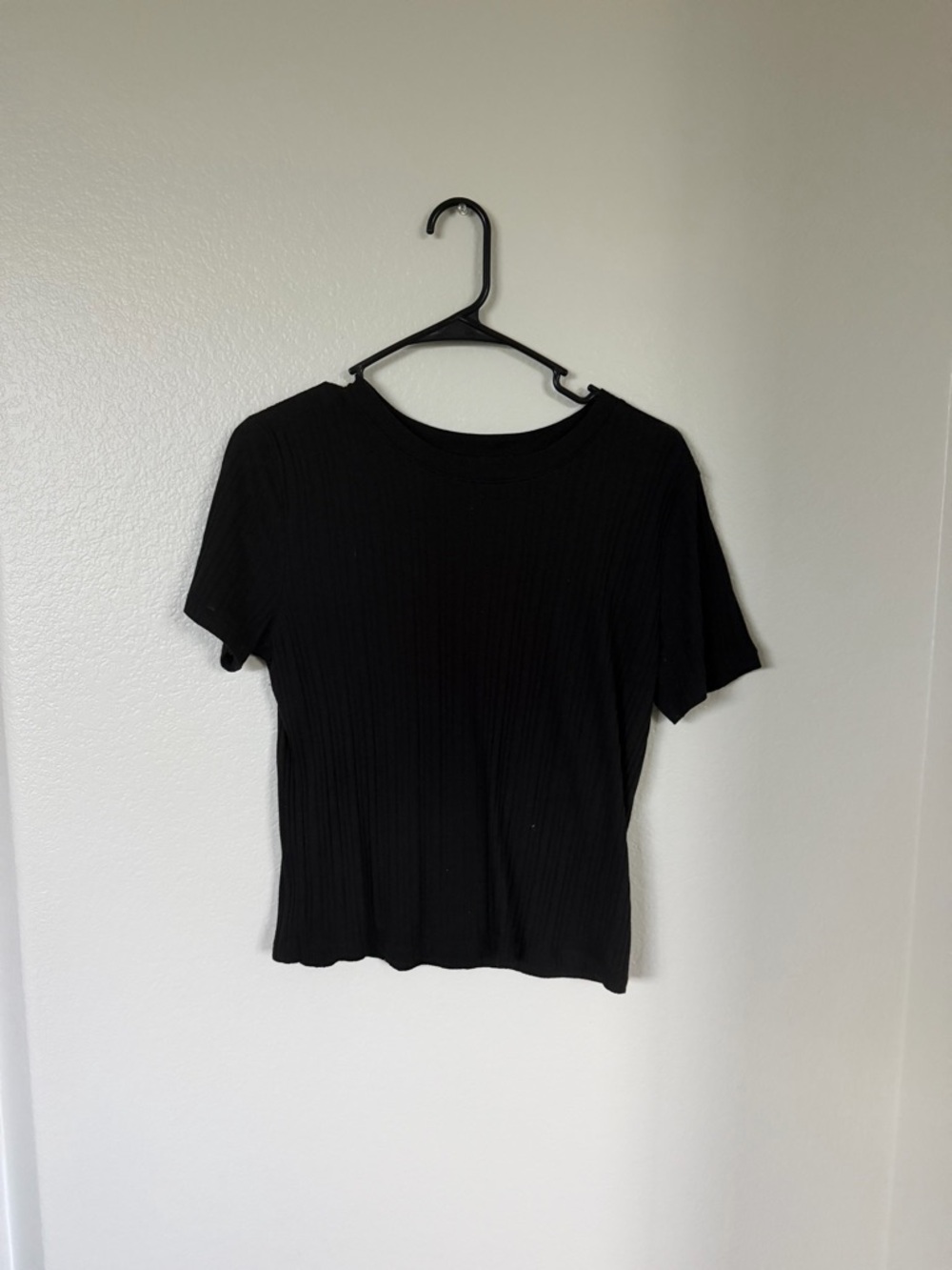 Forever 21 Black Ribbed Short Sleeve Tee